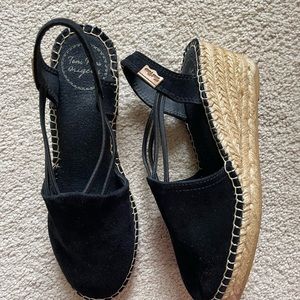 Toni Pons Women’s Espadrille, size 37